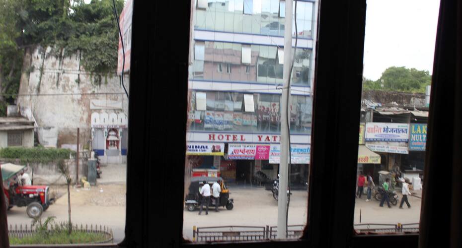 Hotel Shri Laxmi Lodge, Bilaspur 2